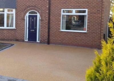 Resin-Bound-Driveway-Specialists.jpg