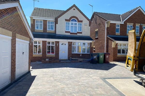 Block-paving-Specialist-in-Mansfied.jpeg